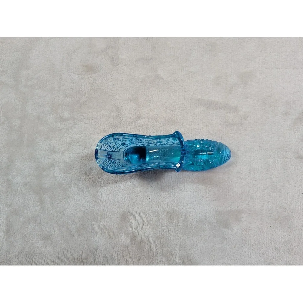 Vintage Blue Daisy and Button Glass Slipper Figurine‎ Aqua Pressed Glass Shoe